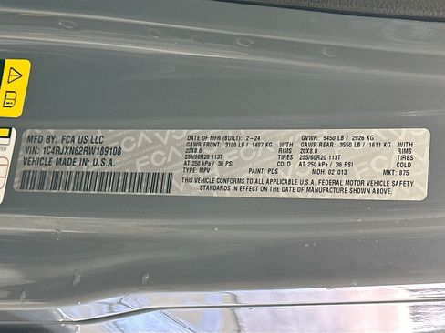 Used 2024 Jeep Wrangler Unlimited w/ Convenience Group AWD/4WD image 12