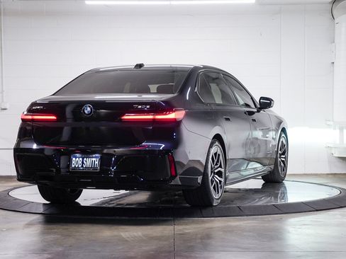 Used 2026 BMW 750e xDrive AWD/4WD image 6