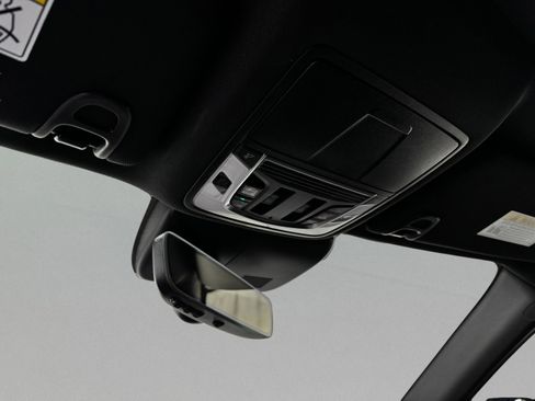 Certified 2025 Acura RDX SH-AWD image 31