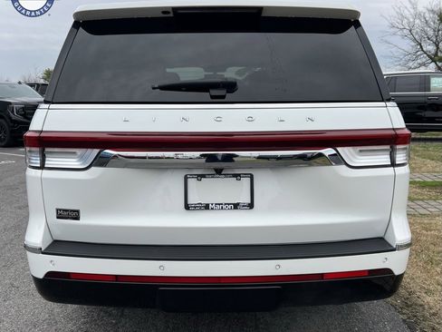 Used 2023 Lincoln Navigator Reserve image 6