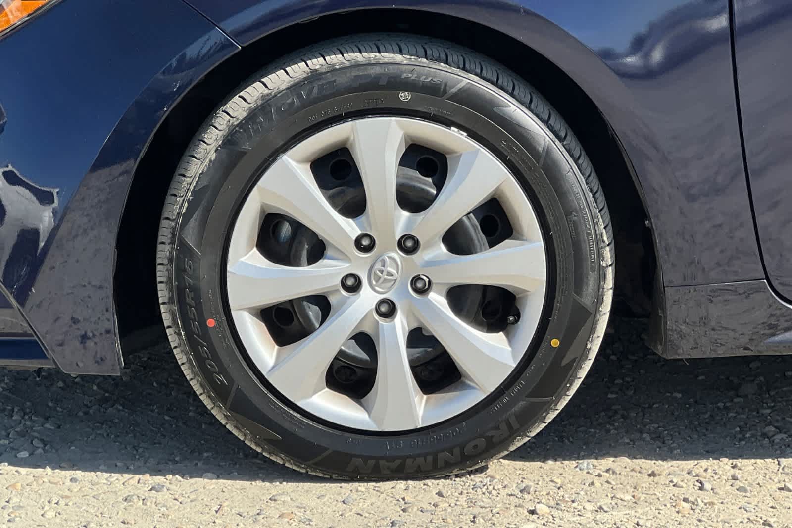 Used 2024 Toyota Corolla LE FWD image 32