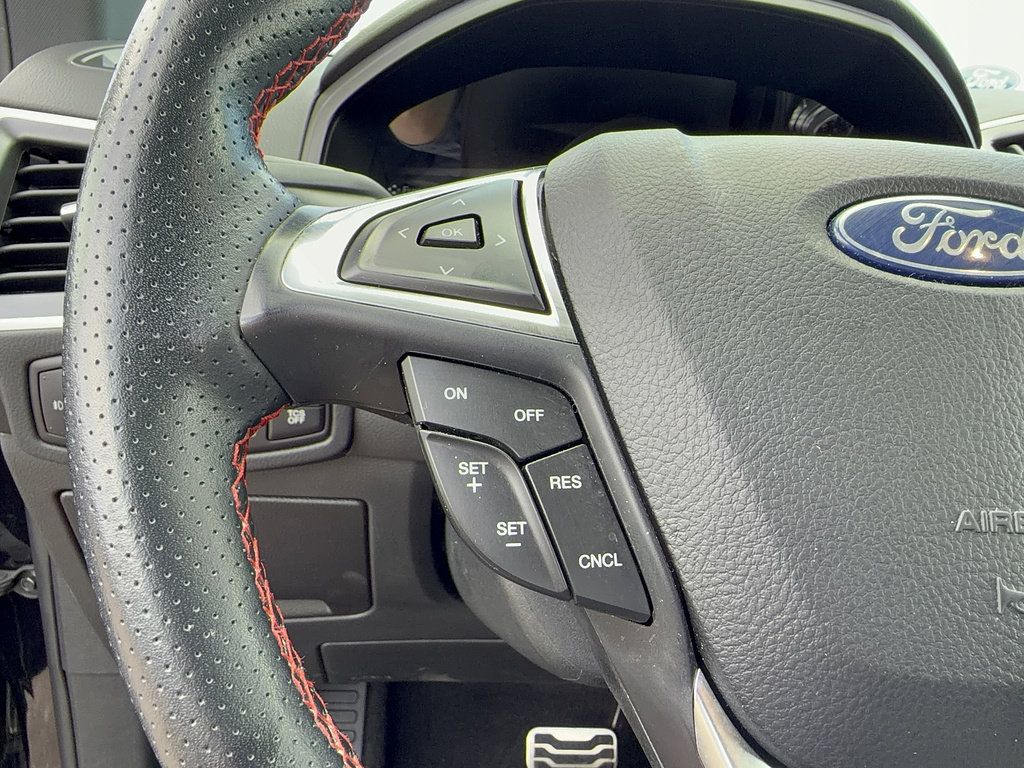 Certified 2024 Ford Edge ST-Line AWD/4WD image 23