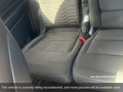 Used 2020 Ford Explorer XLT RWD image 4