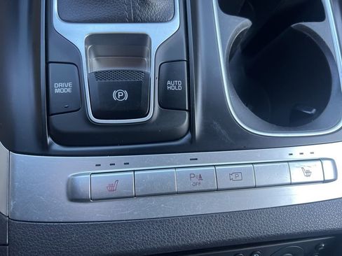 Certified 2024 Kia Carnival LX image 54