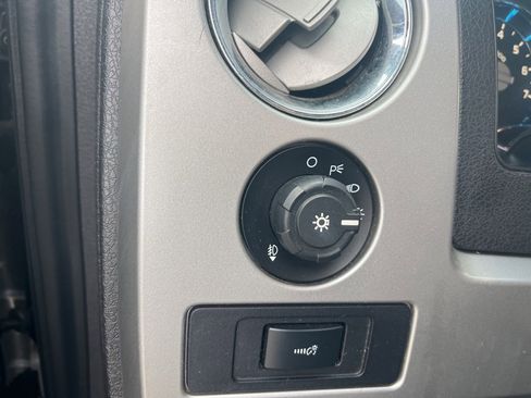 Used 2013 Ford F150 Lariat w/ Lariat Chrome Pkg image 21