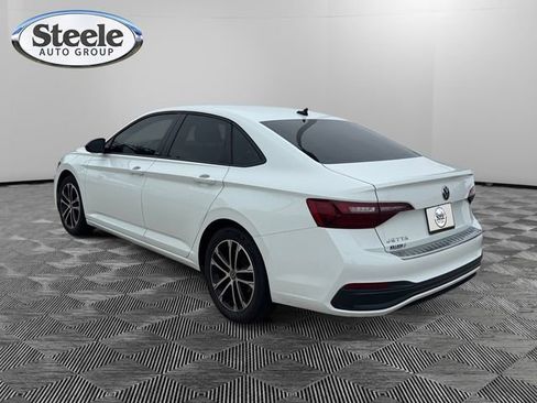 Used 2023 Volkswagen Jetta Sport FWD image 3