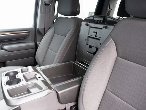 Used 2024 Chevrolet Silverado 3500 LT image 8