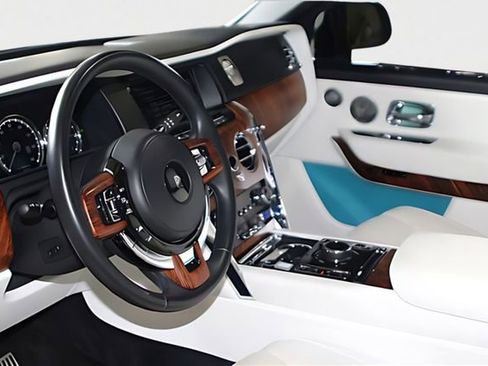 Used 2020 Rolls-Royce Cullinan AWD/4WD image 11