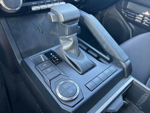 Used 2024 Toyota Tacoma SR5 RWD image 28