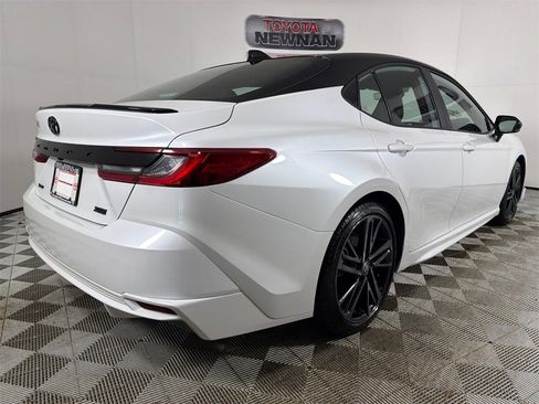 Used 2025 Toyota Camry XSE image 4