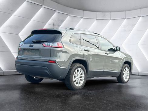 Used 2023 Jeep Cherokee Altitude Lux AWD/4WD image 5