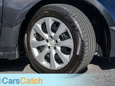 Used 2021 Toyota Corolla LE image 6