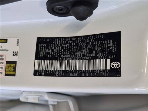 Used 2025 Toyota Corolla LE FWD image 23