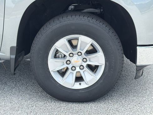 Used 2025 Chevrolet Silverado 1500 LT RWD image 12