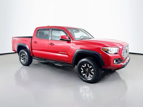 Certified 2020 Toyota Tacoma TRD Off-Road image 3