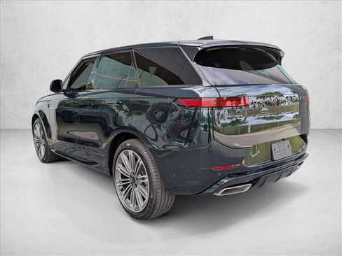 New 2026 Land Rover Range Rover Sport Dynamic SE AWD/4WD image 8