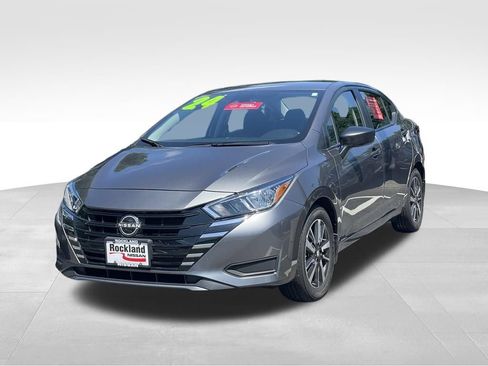 Used 2024 Nissan Versa S w/ S Plus Package FWD image 2
