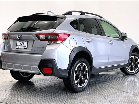 Used 2023 Subaru Crosstrek 2.0i Premium image 2