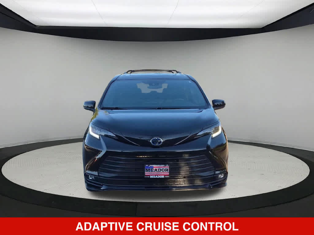 Used 2025 Toyota Sienna XLE Woodland Edition AWD/4WD image 10