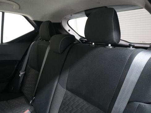 Used 2021 Nissan Kicks S image 12