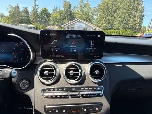 Used 2022 Mercedes-Benz GLC 300 4MATIC image 18