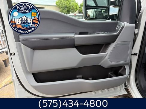 New 2026 Ford F350 4x4 Crew Cab DRW Super Duty image 10