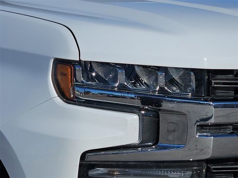 Used 2019 Chevrolet Silverado 1500 LT w/ Texas Edition image 8