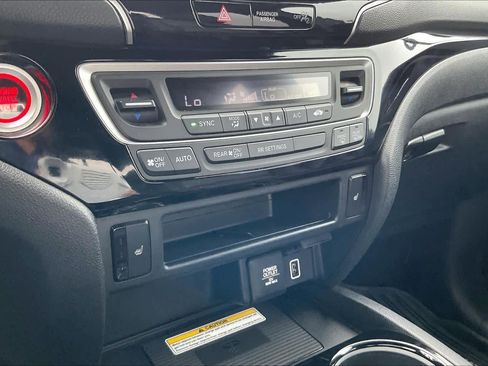 Used 2021 Honda Ridgeline Black Edition image 33