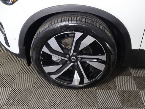 Used 2023 Volvo XC40 B5 Plus w/ Protection Package Premier AWD/4WD image 21