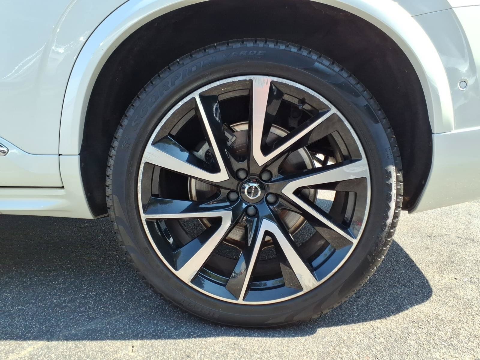 Used 2023 Volvo XC90 B6 Plus w/ Protection Package Premier AWD/4WD image 22