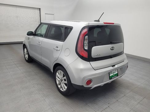 Used 2018 Kia Soul + FWD image 5