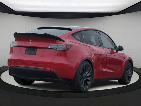 Used 2021 Tesla Model Y Performance image 8