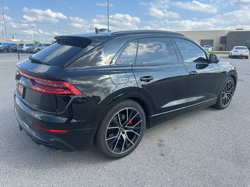 Used 2023 Audi Q8 Prestige AWD/4WD image 3