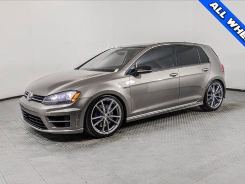 Used 2017 Volkswagen Golf R 4-Door image 2