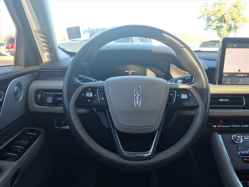 Used 2020 Lincoln Aviator Reserve w/ Equipment Group 202A image 20