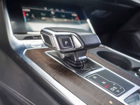 Used 2019 Audi A6 3.0T Premium Plus w/ Premium Plus Package AWD/4WD image 17