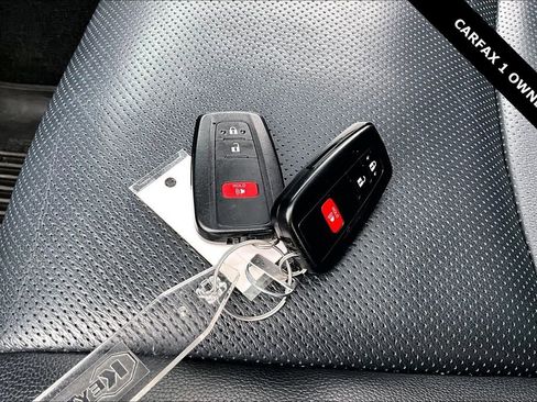 Used 2023 Toyota 4Runner Limited image 32