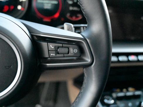 Used 2022 Porsche 911 Carrera image 26