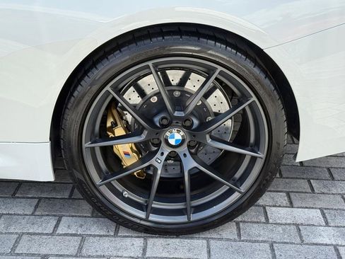 Used 2020 BMW M4 CS w/ Executive Package image 38