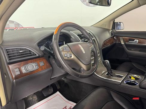 Used 2015 Lincoln MKX AWD w/ Equipment Group 102A image 10