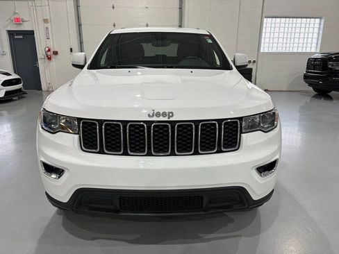 Used 2022 Jeep Grand Cherokee Laredo E w/ Security & Convenience Group AWD/4WD image 2