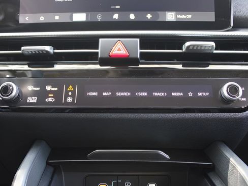 New 2026 Kia Sportage LX image 23