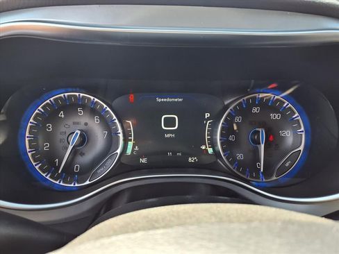 New 2026 Chrysler Pacifica Limited w/ S Appearance Package image 12