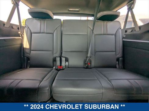 Used 2024 Chevrolet Suburban RST w/ Luxury Package AWD/4WD image 22