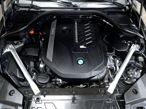 Used 2021 BMW Z4 M40i w/ Executive Package image 10