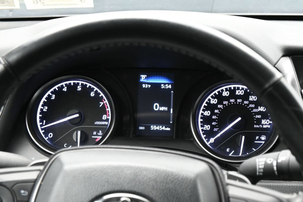 Used 2024 Toyota Camry SE FWD image 16