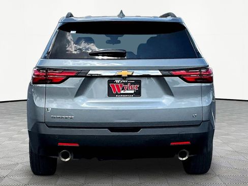Used 2023 Chevrolet Traverse LT FWD image 5