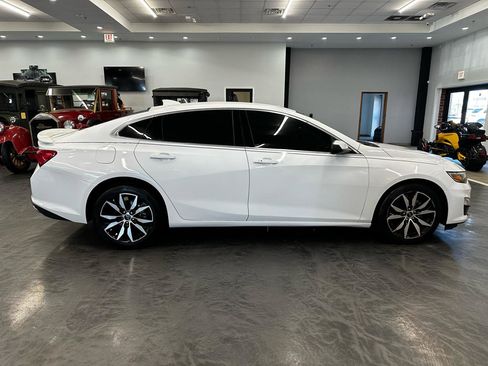 Used 2021 Chevrolet Malibu RS FWD image 4