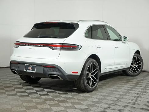 Certified 2023 Porsche Macan AWD/4WD image 7
