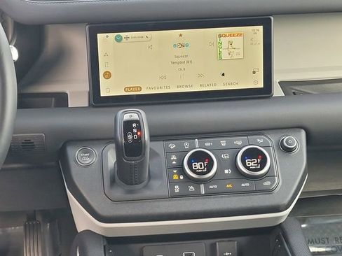 Used 2024 Land Rover Defender 110 S AWD/4WD image 16